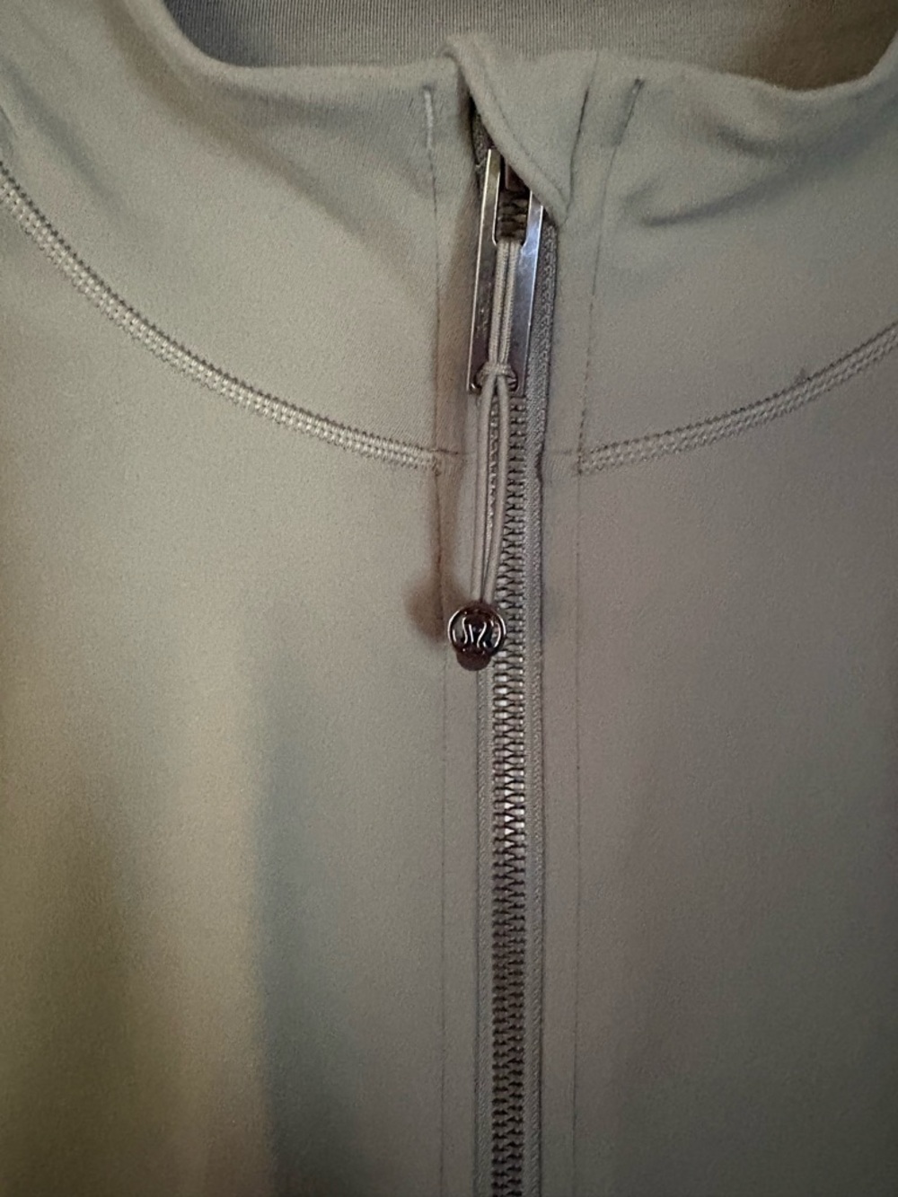 Lululemon Cropped Full-Zip Define *Nulu Jacket With Mesh-Back - Picture 3 of 5